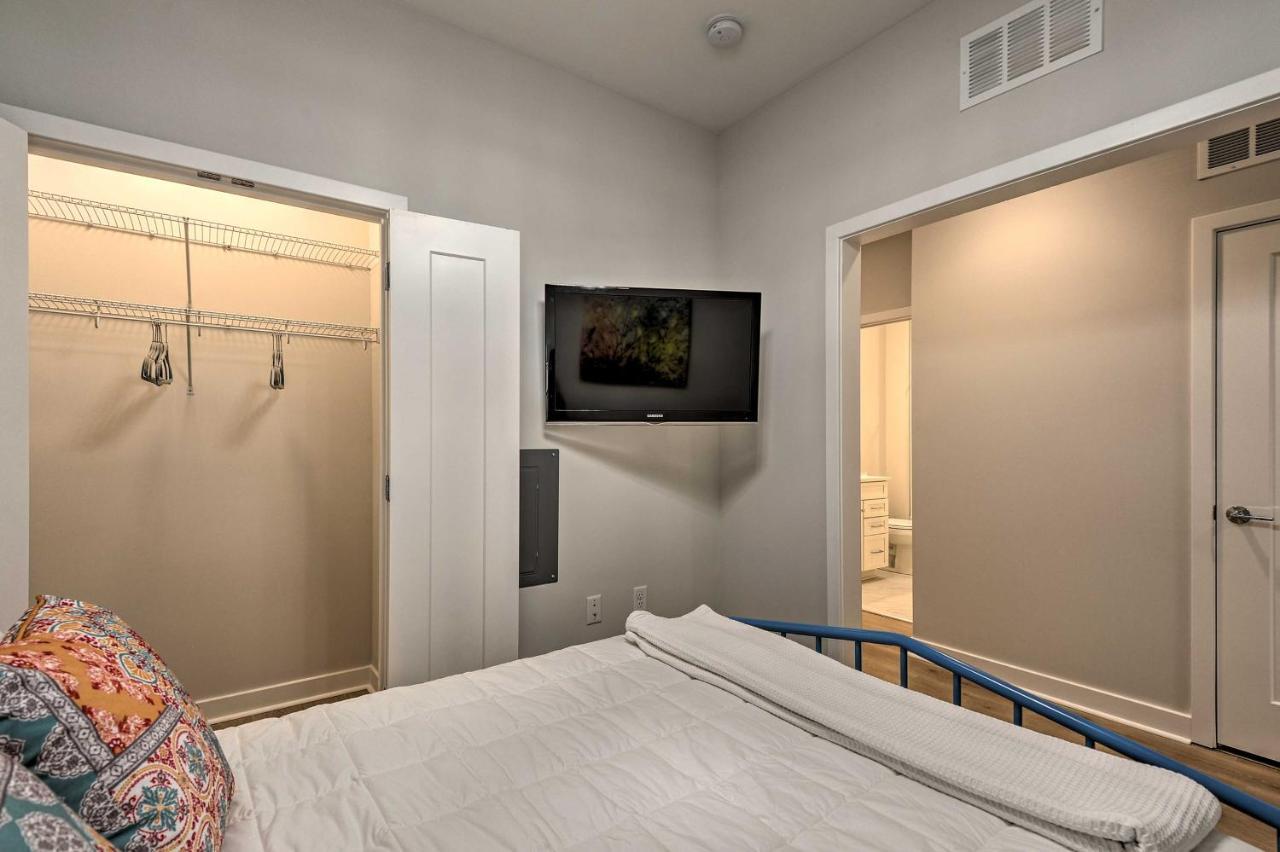 Chic Condo With Balcony In The Heart Of Annapolis! Bagian luar foto